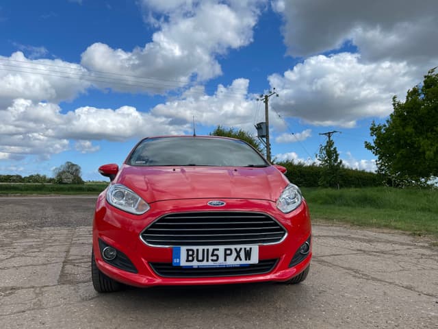 Ford Fiesta - Thumbnail 2