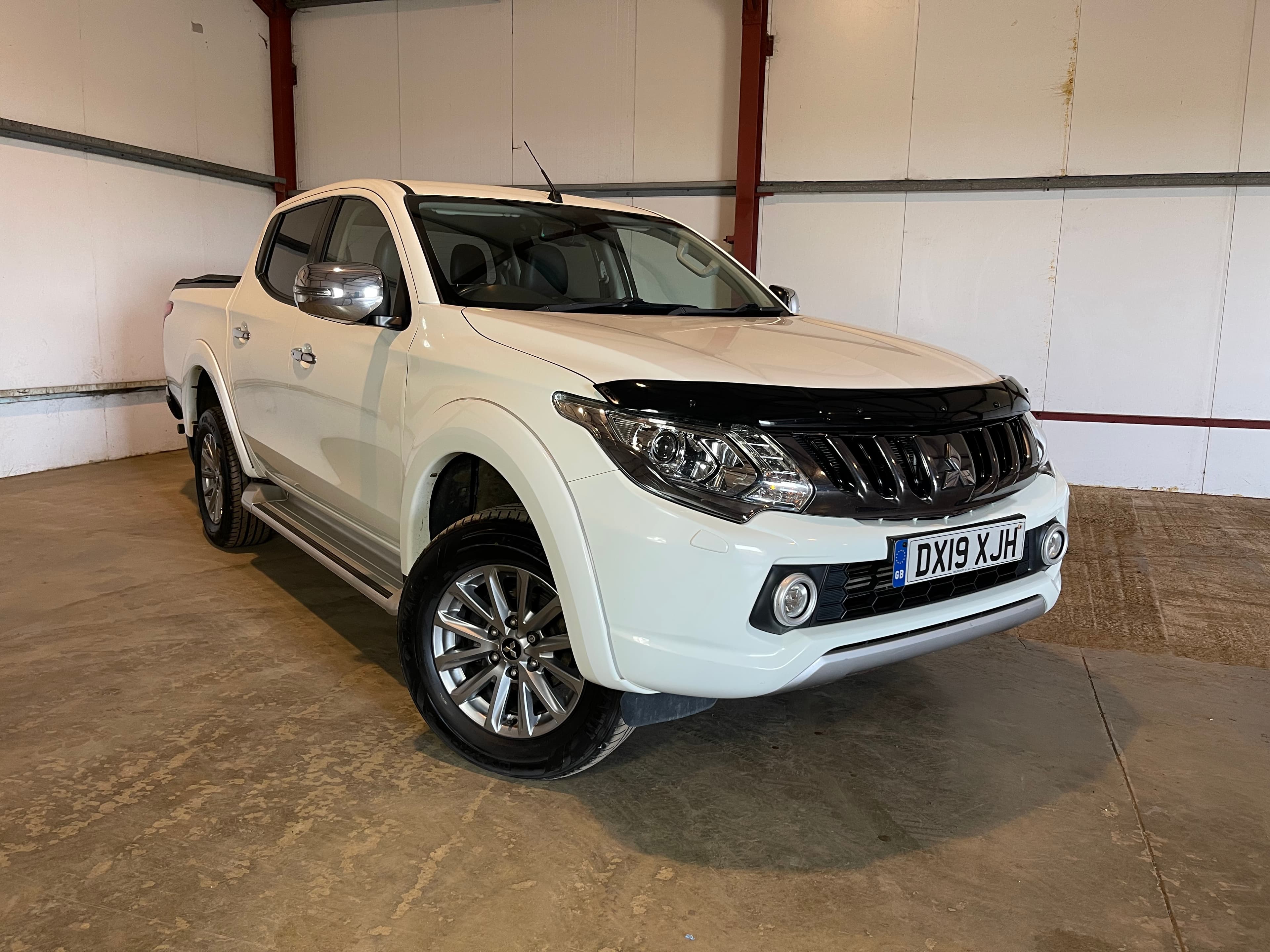 Mitsubishi L200