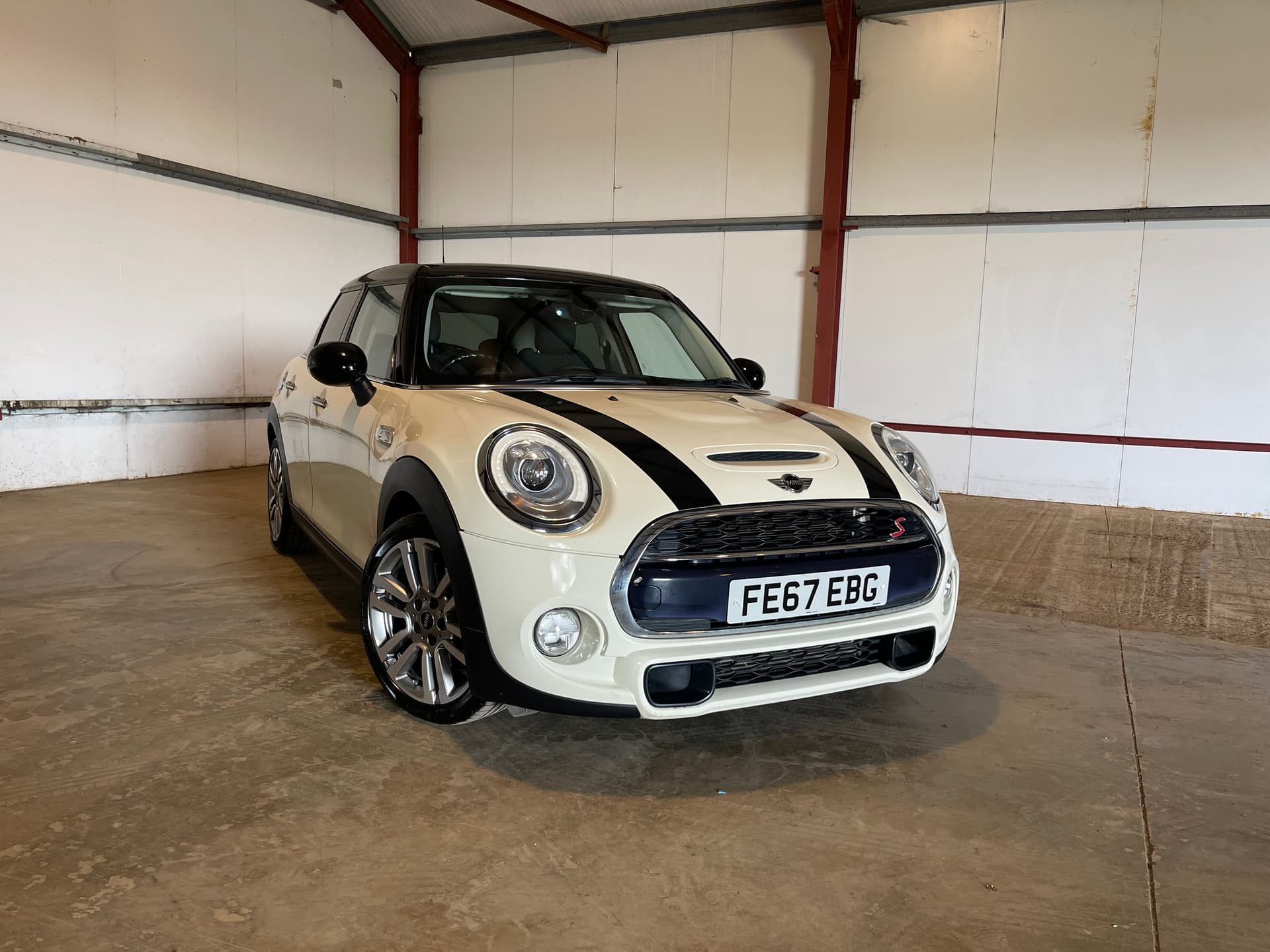 Mini Cooper S - Image 1
