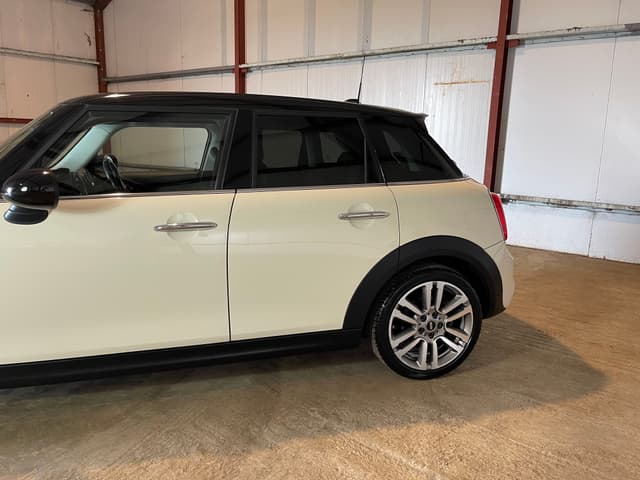 Mini Cooper S - Thumbnail 7