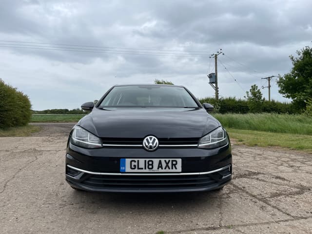 Volkswagen Golf - Thumbnail 2