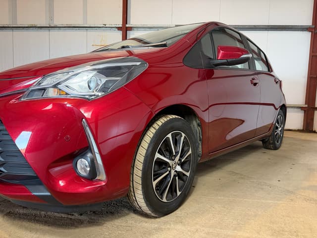 Toyota Yaris - Thumbnail 8