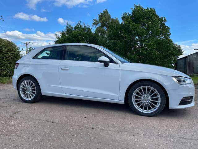 Audi A3 1.6TDI - Thumbnail 5