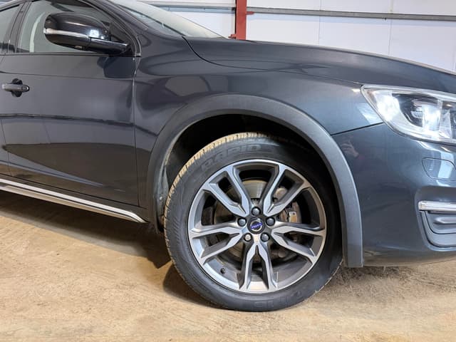 Volvo V60 CrossCountry - Thumbnail 2