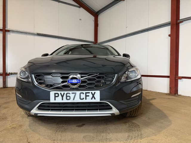 Volvo V60 CrossCountry - Thumbnail 6