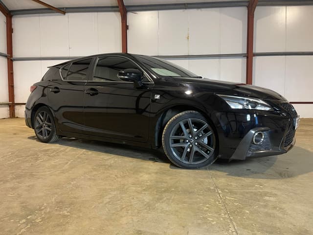 Lexus CT200h - Thumbnail 4